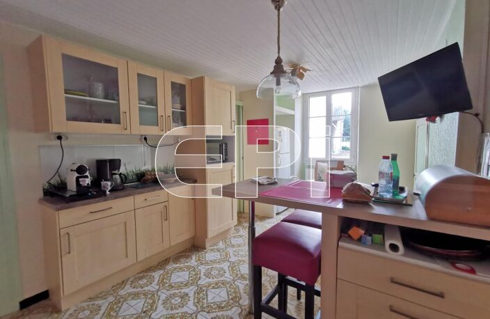 Réf 8102. Maulay, maison de 171 m², en pierres et tuiles sur 6 — photo 4