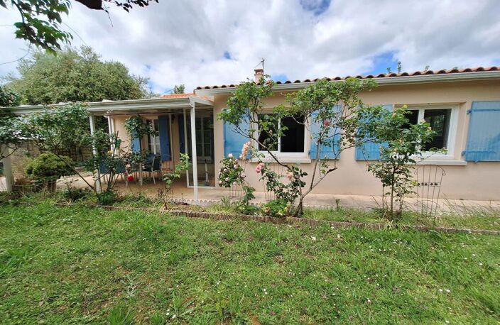 ✨ Rare ! Superbe maison de plain-pied de 110 m² 🏡 à environ 600 m du marché 🚶‍♂️ sans travaux 🔑 avec belle parcelle individuelle 🌿 — photo 3