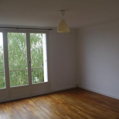 Appartement 3 pièces 1080 €