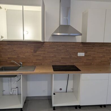 Appartement 3 pièces 839 €