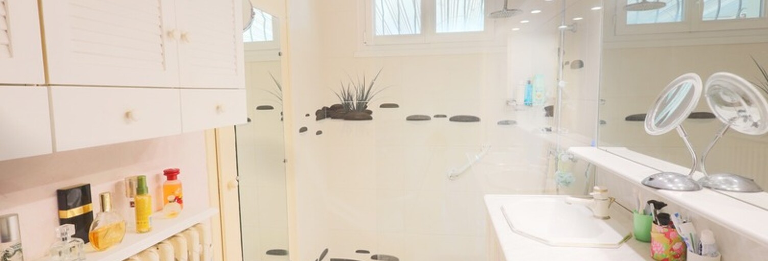 Maison 6 Pièces 191 m² à vendre à Saint-Denis-lès-Bourg (01000)