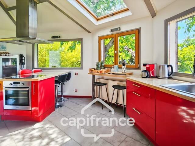 Maison indépendante atypique-sous-sol total- 6 chambres - Jardin - Garage — photo du bien