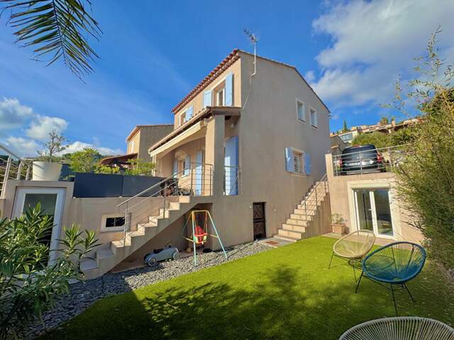 Maison à vendre 4 pièces à Bormes-les-mimosas — photo du bien