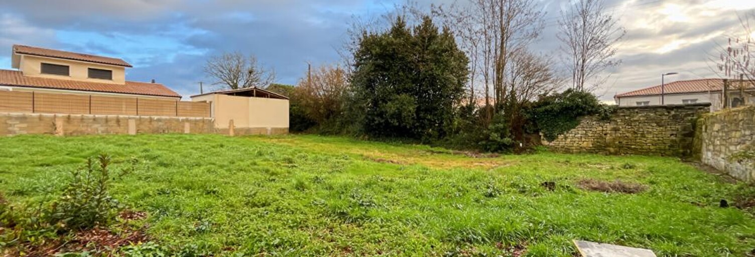 Terrain  921 m² à vendre à Saint-André-de-Cubzac (33240)