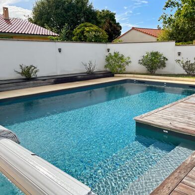 Maison 6 pièces 499000 €