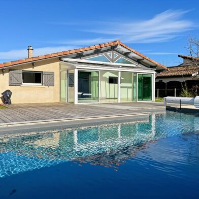 Maison 6 pièces 499000 €