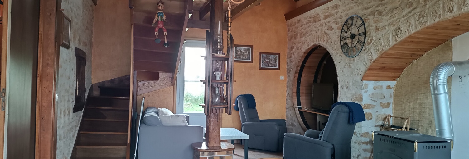 Maison 5 Pièces 134 m² à vendre à Nérondes (18350)