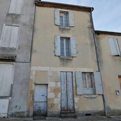 Maison 5 pièces 74200 €