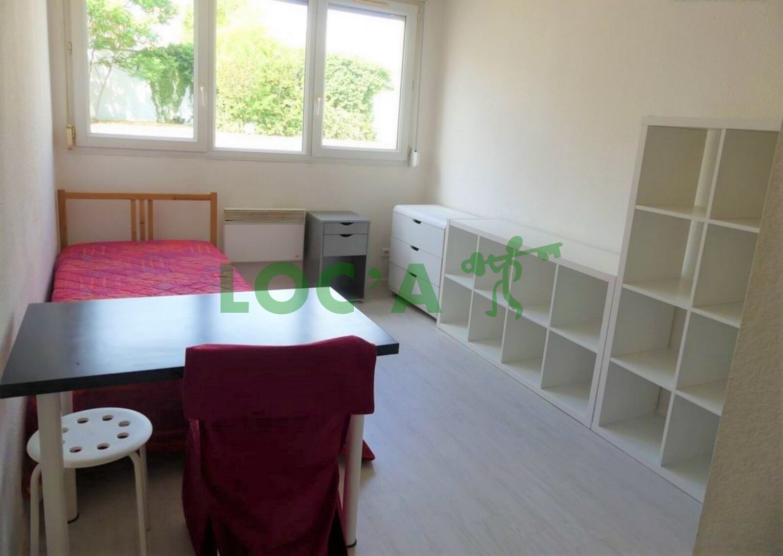 Location Studio 18 m² à Dijon 399 ¤ CC /mois