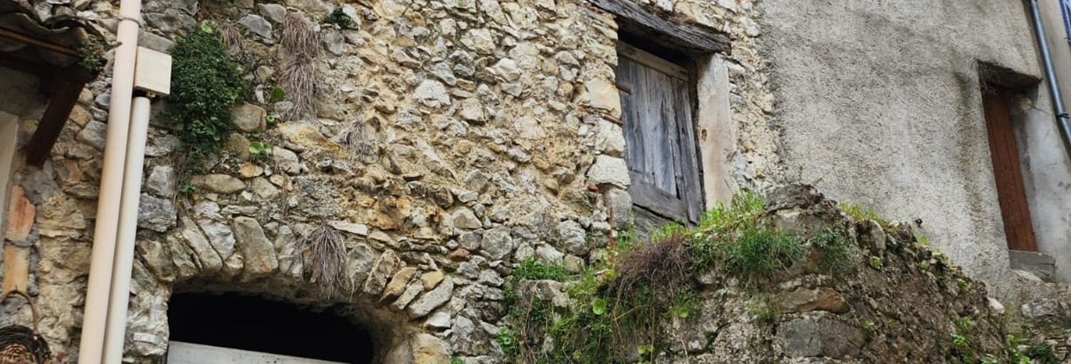 Maison 2 Pièces 40 m² à vendre à Cuébris (06910)