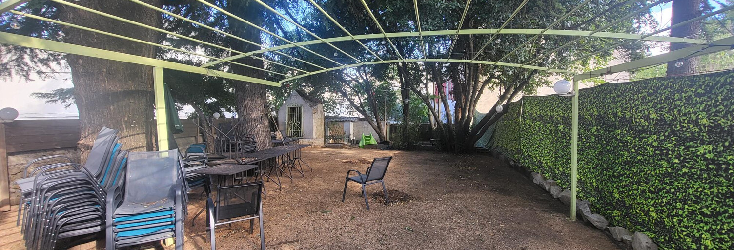 Immeuble  100 m² à vendre à Lédignan (30350)