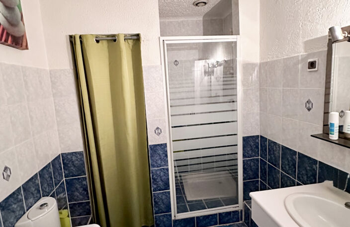 MARTIGUES   FERRIÈRES  A VENDRE T2 de 55 m2   Faibles charge — photo 5