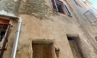 Immeuble  110 m² à vendre à Bonifacio / Bunifaziu (20169)