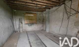 Maison 10 Pièces 300 m² à vendre à Tronget (03240)