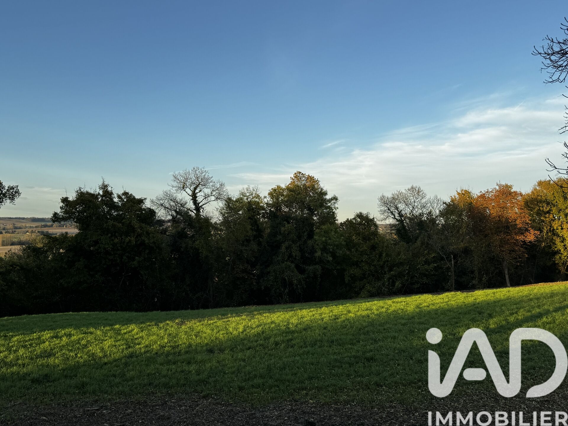 St-Bonnet-Sur-Gironde - 1022m²