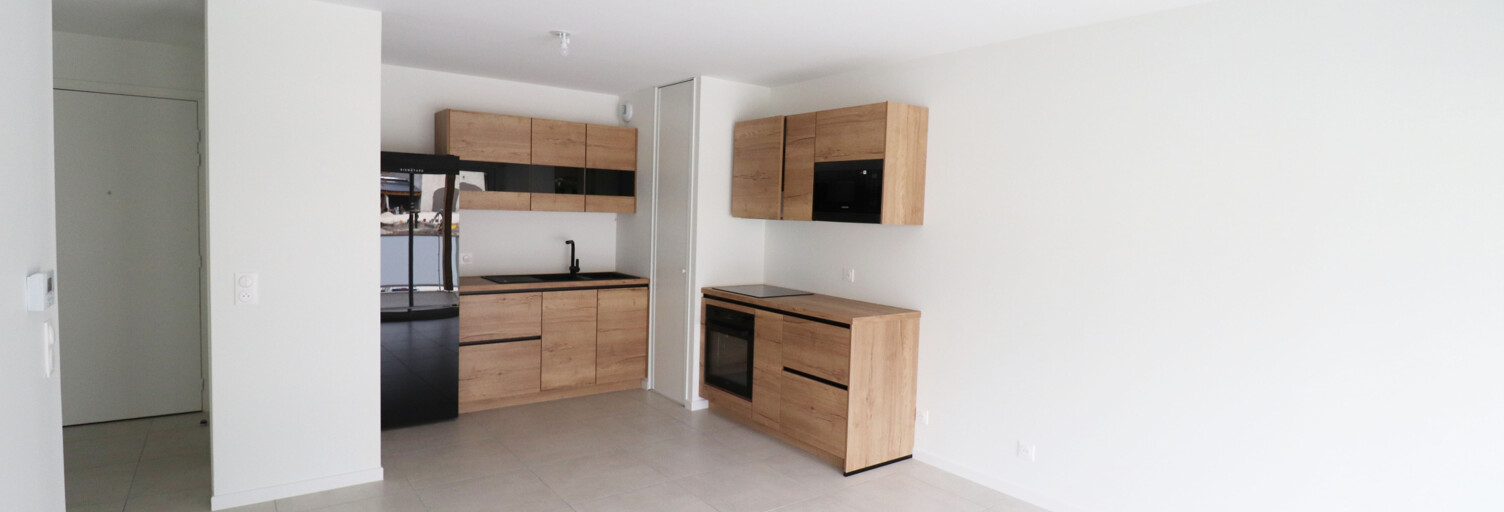 Appartement 1 Pièce 43 m² à vendre à Saint-Nazaire-les-Eymes (38330)