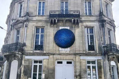 Commerce  129000 €