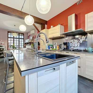 Maison 7 pièces 274900 €