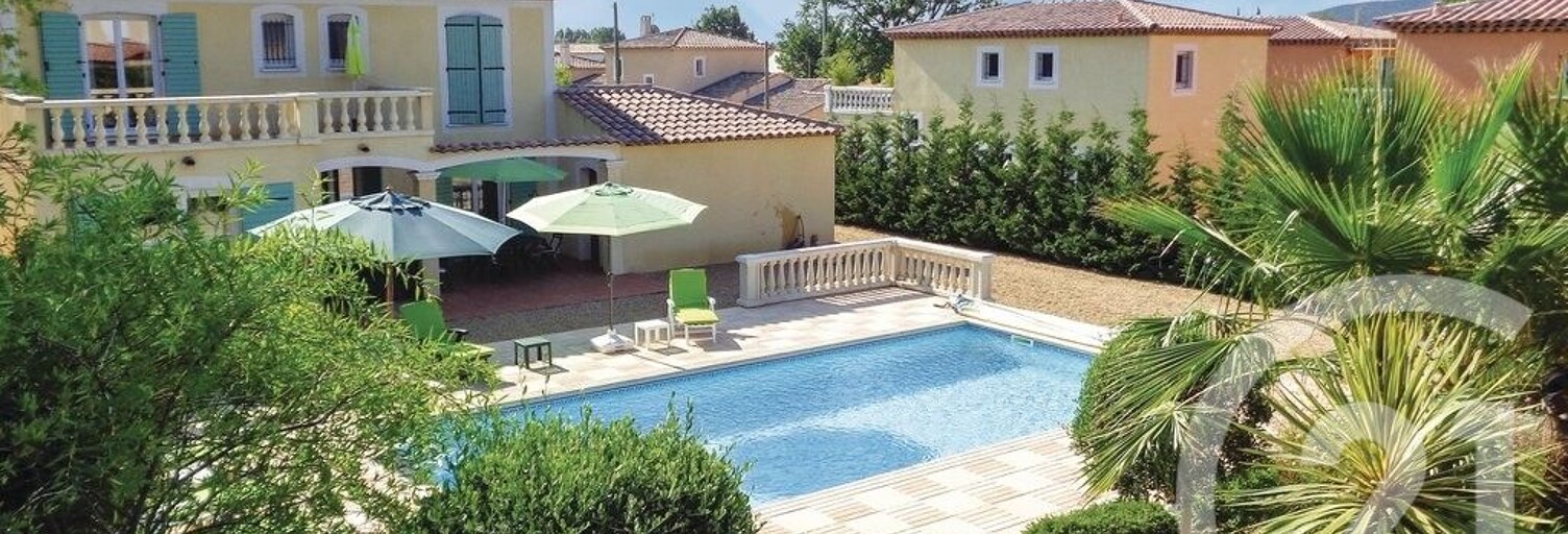 Maison 7 Pièces 142 m² à vendre à Roquebrune-sur-Argens (83520)