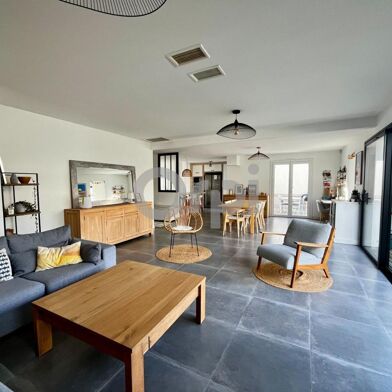 Maison 5 pièces 585250 €