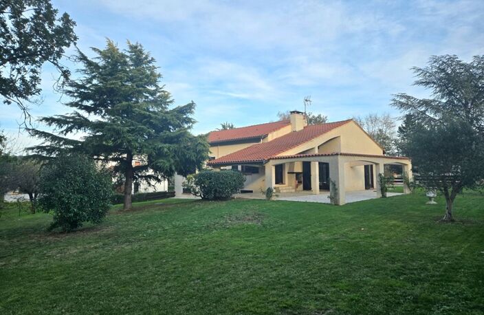 TRES BELLE MAISON CONTEMPORAINE DE PLAIN PIED SUR SOUS-SOL COMPLET — photo 4
