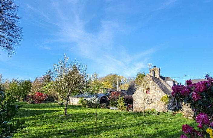 A PLOUBEZRE (22300), beaucoup de charme, ensemble immobilier très COSY en pierre — photo 2