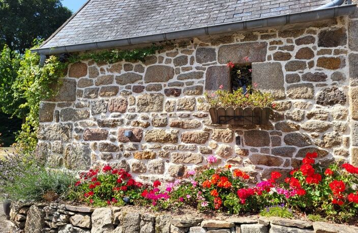 A PLOUBEZRE (22300), beaucoup de charme, ensemble immobilier très COSY en pierre — photo 4