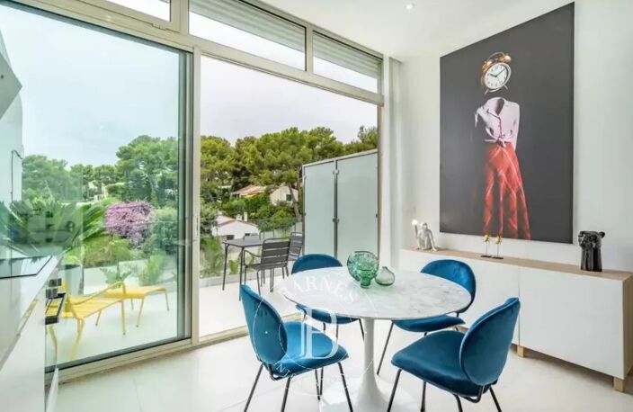 VENTE - CASSIS - VILLA CONTEMPORAINE - PISCINE - VUE SUR LA MER — photo 5