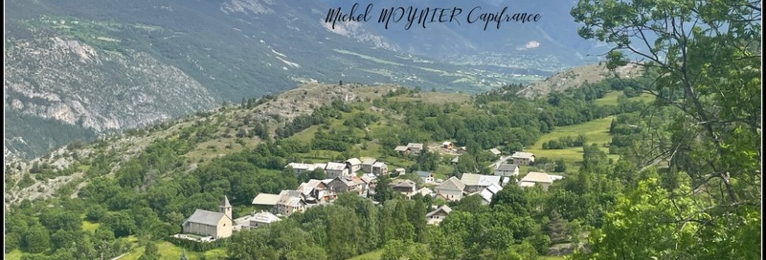 Terrain  744 m² à vendre à Champcella (05310)