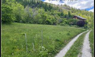 Terrain  744 m² à vendre à Champcella (05310)