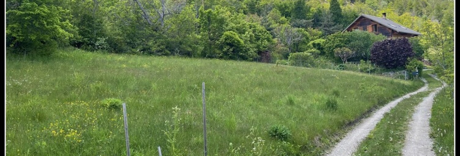 Terrain  744 m² à vendre à Champcella (05310)