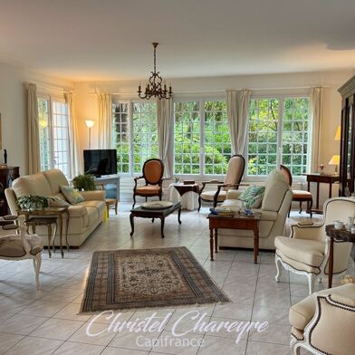 Maison 8 pièces 449350 €