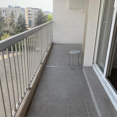 Appartement 3 pièces 1070 €