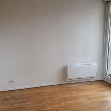 Appartement 1 pièces 690 €