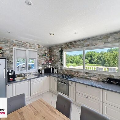 Maison 5 pièces 389000 €