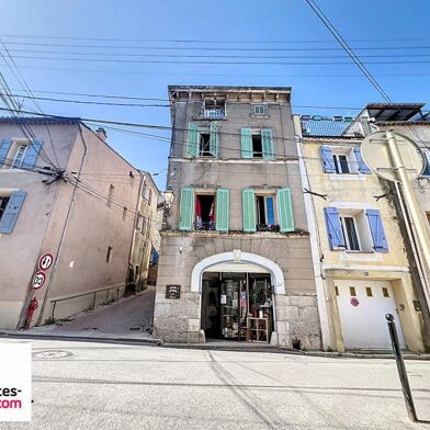 Immeuble  326990 €