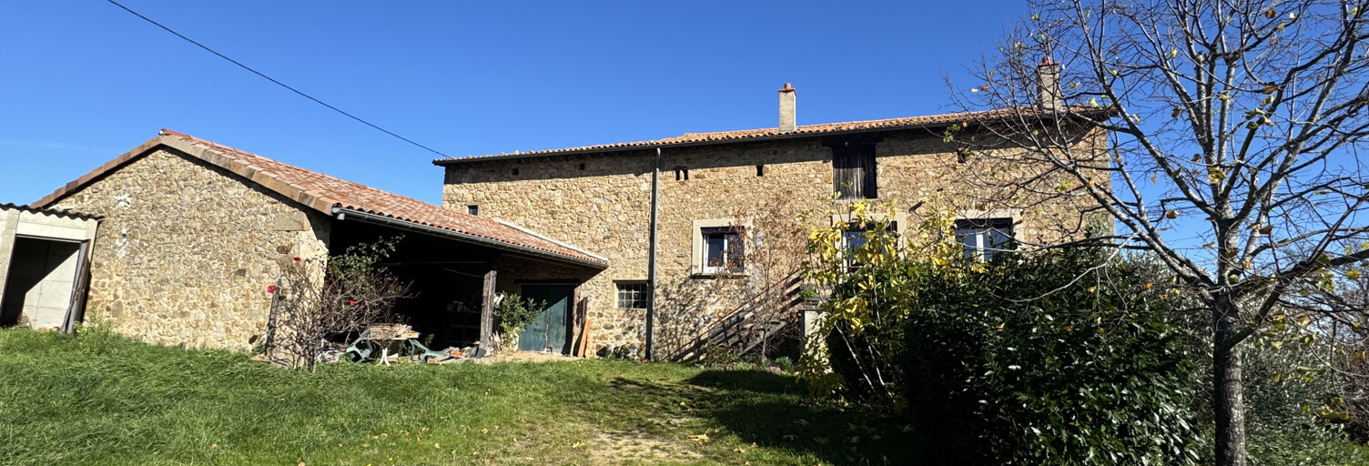 Maison 3 Pièces 102 m² à vendre à Roiffieux (07100)