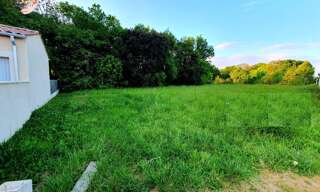 Terrain   m² à vendre à Val-de-Cognac (16370)