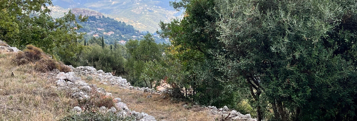 Terrain  1238 m² à vendre à Carros (06510)