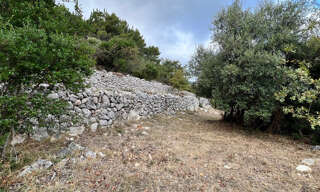 Terrain  1438 m² à vendre à Carros (06510)