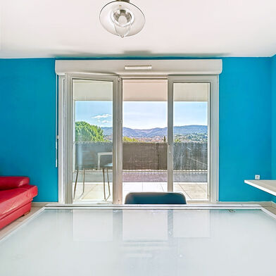 Appartement 3 pièces 253000 €