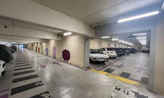 Garage   m² à louer à Bordeaux (33300)