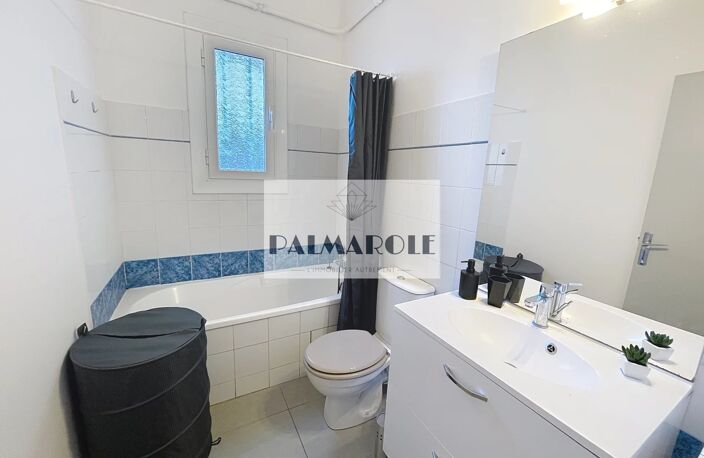 PERPIGNAN COURS PALMAROLE T2 MEUBLE-BALCON — photo 4