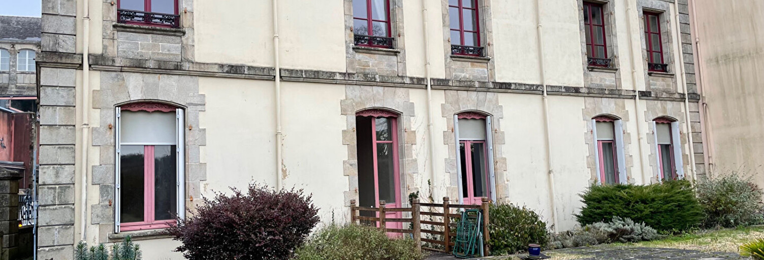 Appartement 4 Pièces 131 m² à louer à Quimper (29000)