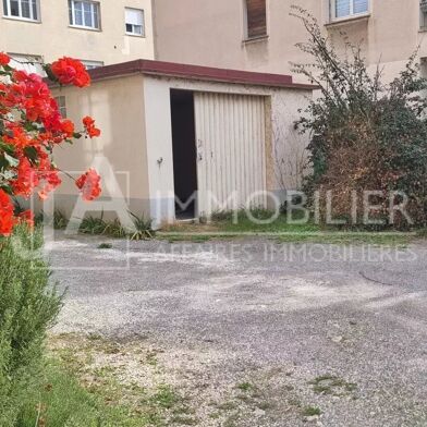 Garage  43000 €