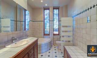 Maison 9 Pièces 181 m² à louer à Tassin-la-Demi-Lune (69160)