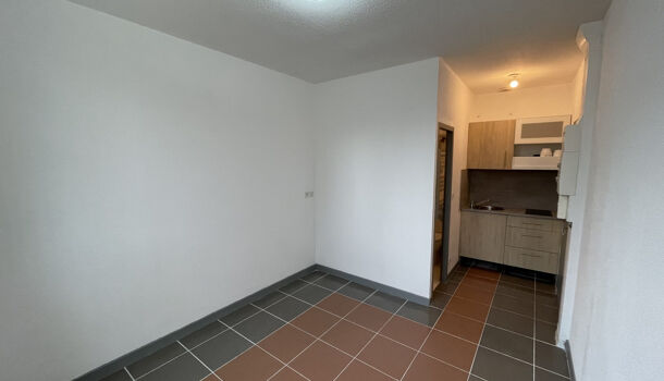 Appartement 1 pièces  à louer Pons 17800