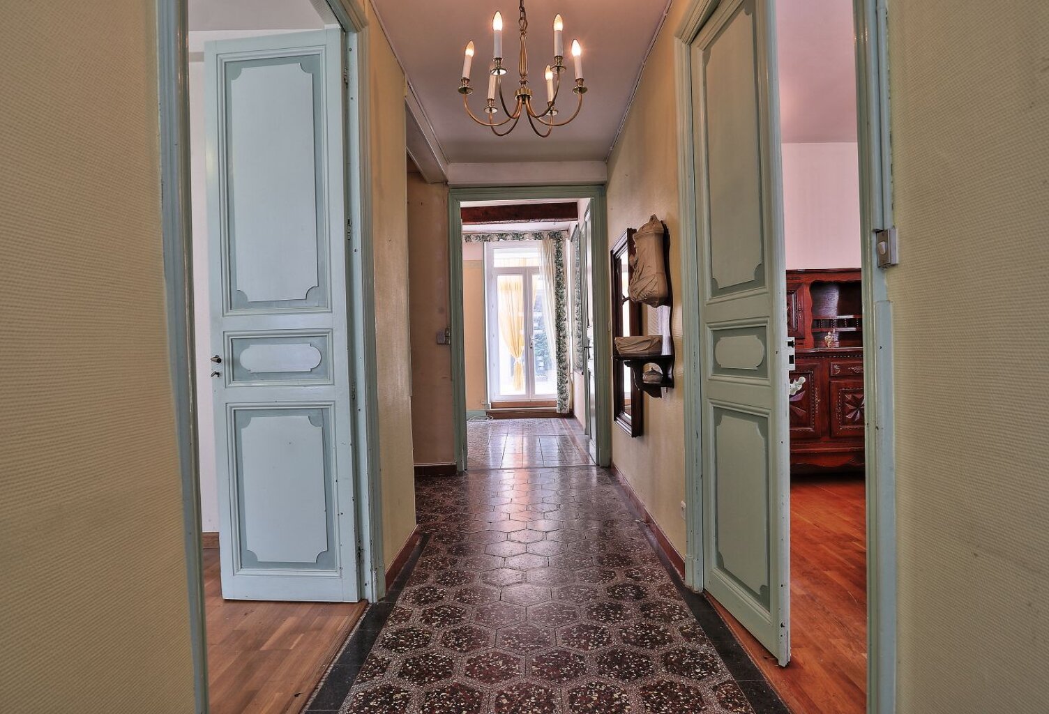 Maison Avec véranda, cour et grenier — photo 1