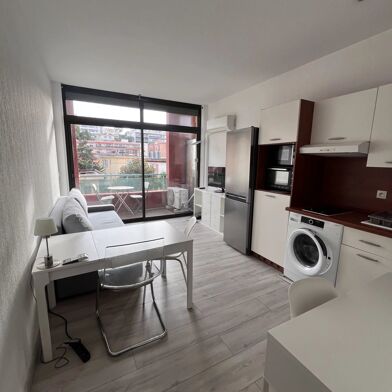 Appartement 1 pièces 855 €