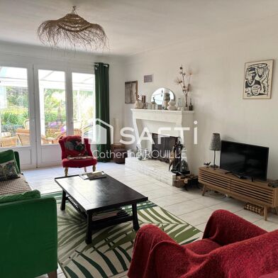 Maison 7 pièces 302000 €